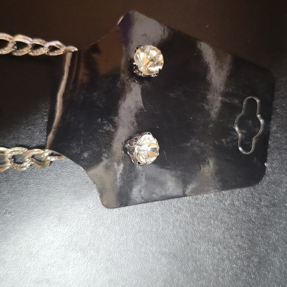 New Rhinestone Necklace/Earring Set - Picture 3 of 3